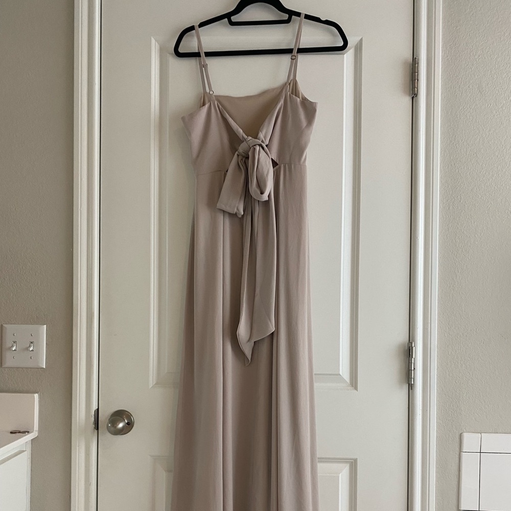 SHOW ME YOUR MUMU- Lauren Tie Maxi Dress in Show Me The Ring Crisp - Picture 6 of 8